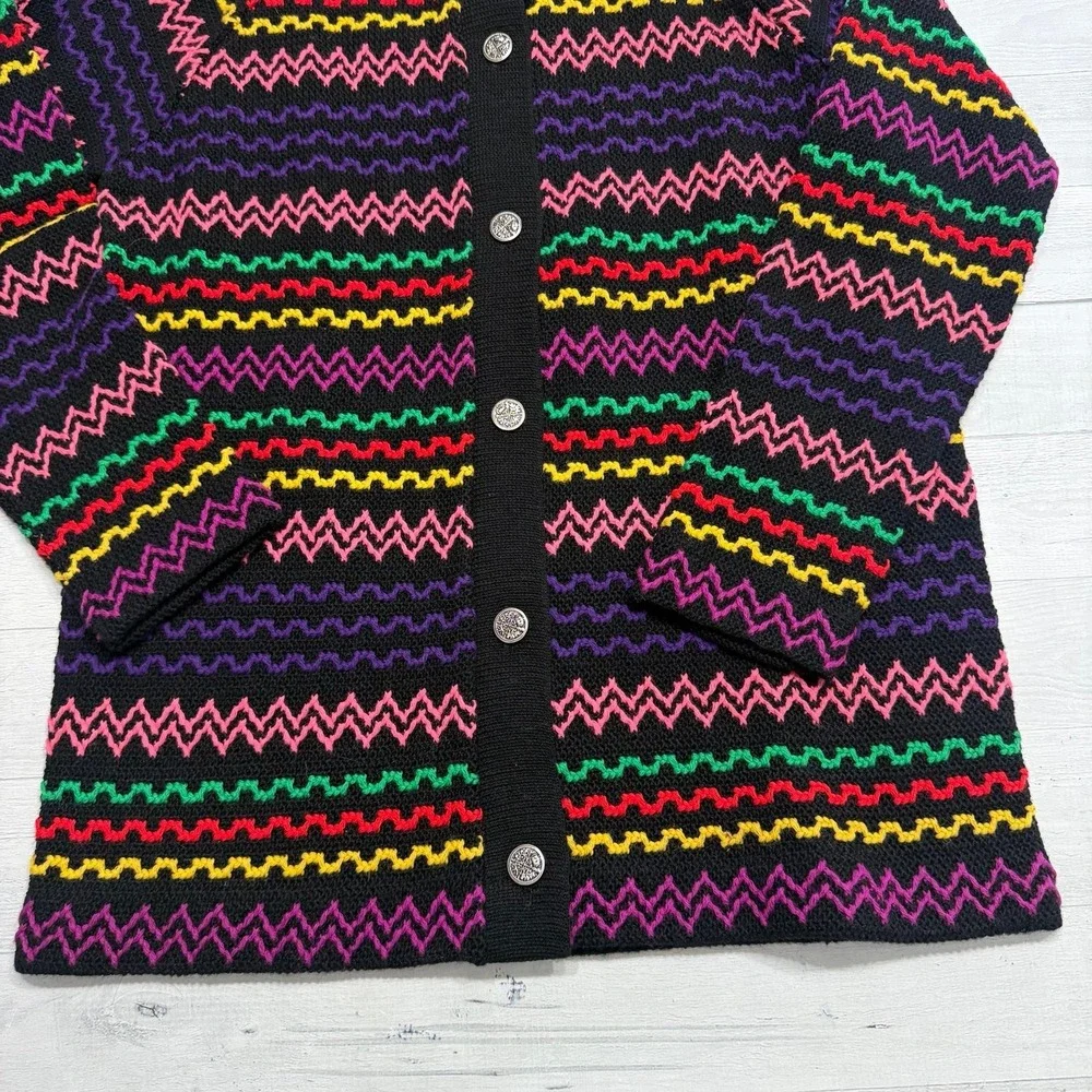 Vintage‎ women's colorful rainbow stripe 100% virgin wool sweater
